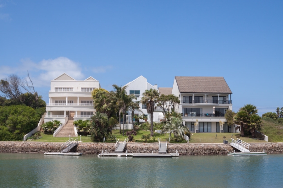 5 Bedroom Property for Sale in Royal Alfred Marina Eastern Cape